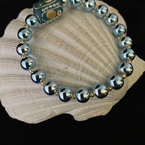 Grounding &  Protection Turquoise Hematite Beaded Stretch Bracelet - Picture 3 of 5